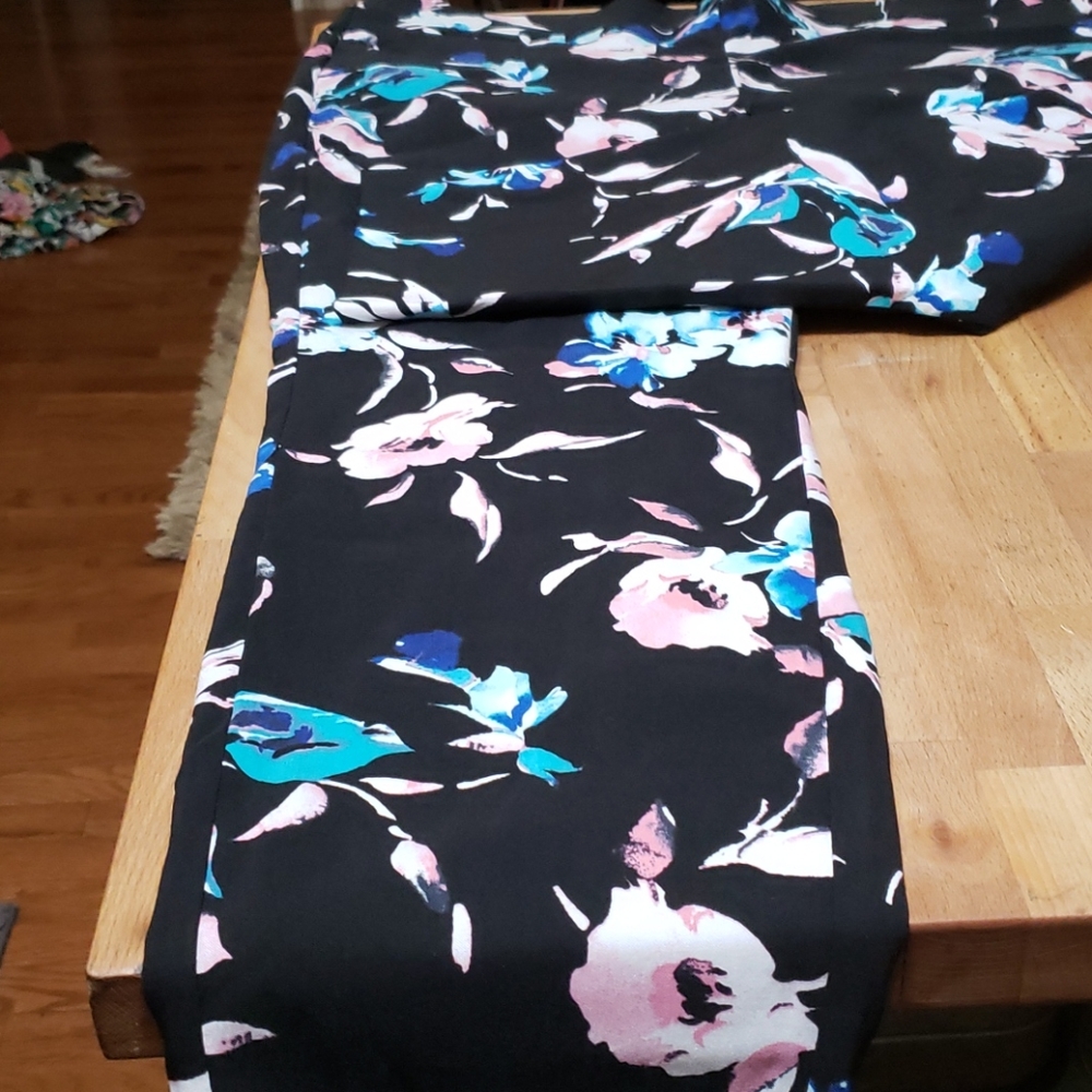 Pants - Picture 2 of 4